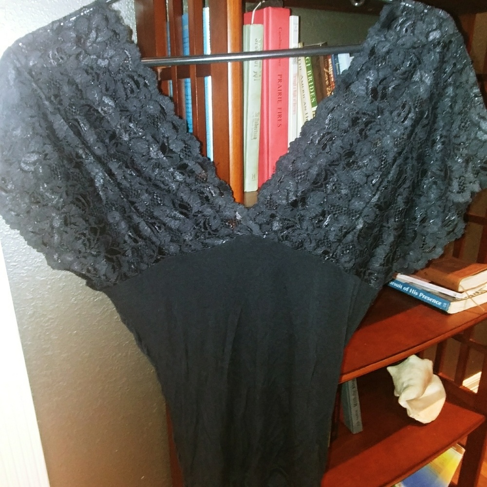 Shirt - Picture 3 of 4